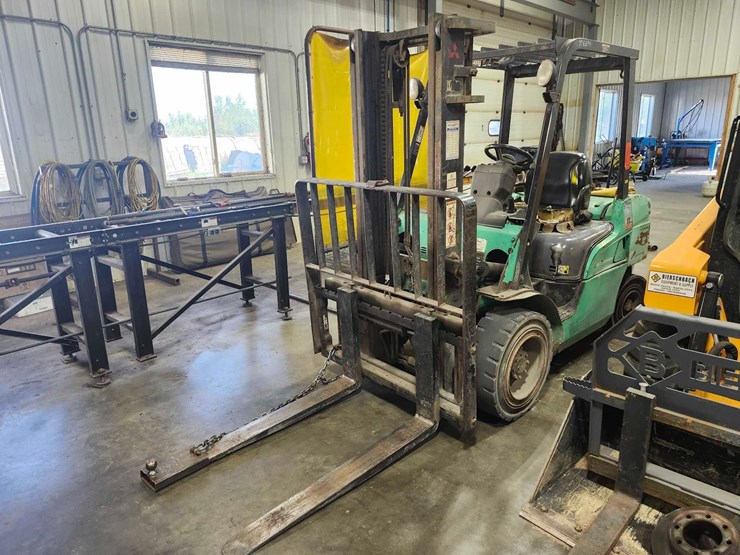 mitsubishi-fd30n-image-1