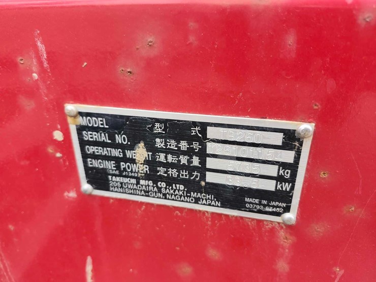 2015-takeuchi-tb260-mini-excavator-image-37