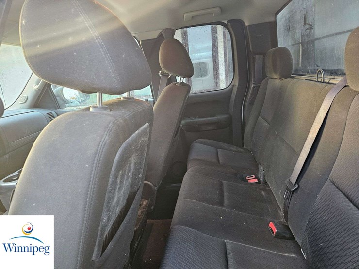 2012-chevrolet-silverado-1500-image-28