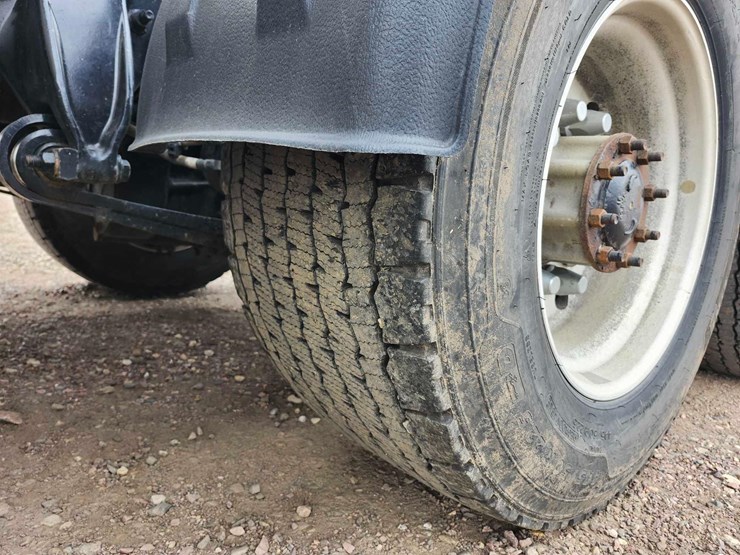 2017-freightliner-cascadia-image-18