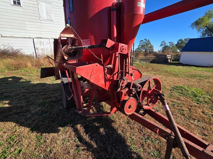 case-ih-1250-image-11