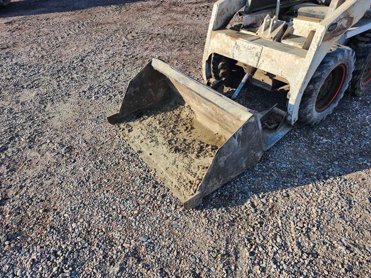 1976-melroe-bobcat-520-skid-steer-image-9