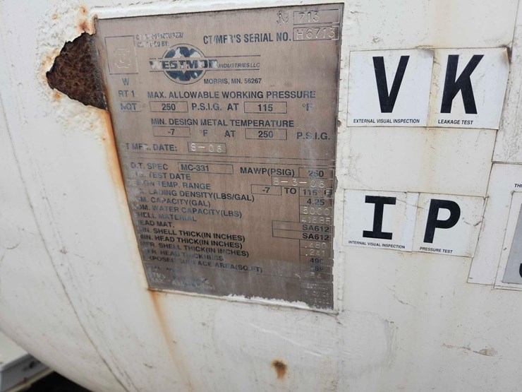 freightliner-propane-truck-image-43