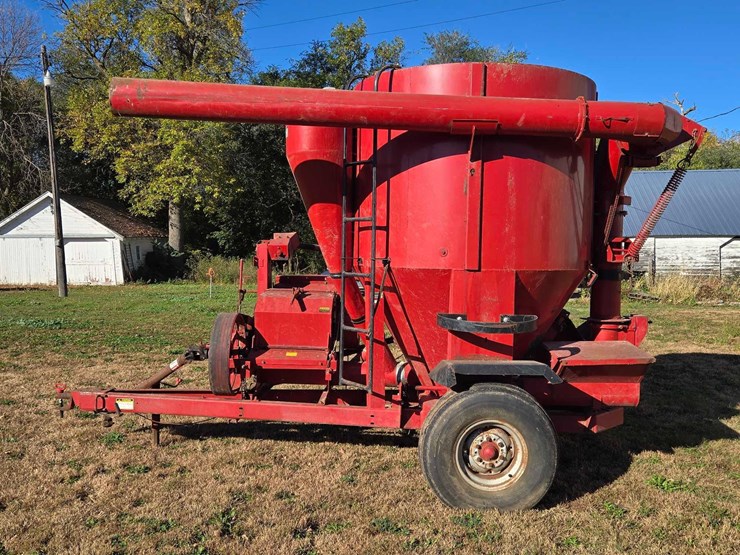 case-ih-1250-image-6