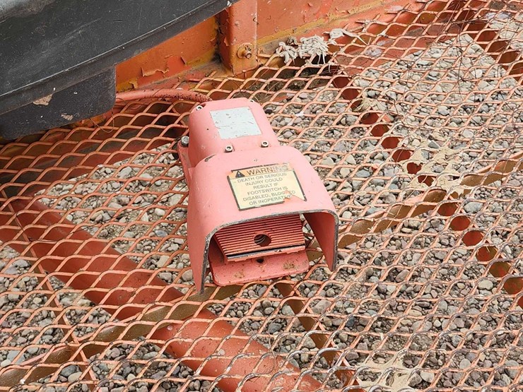 2000-jlg-600s-image-10