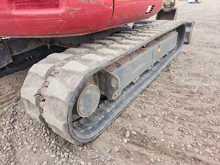 2015-takeuchi-tb260-mini-excavator-image-9