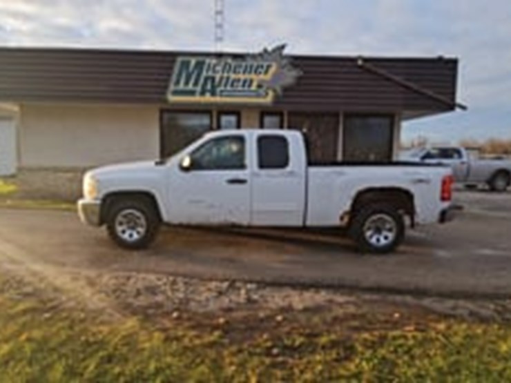 2012-chevrolet-silverado-1500-image-34