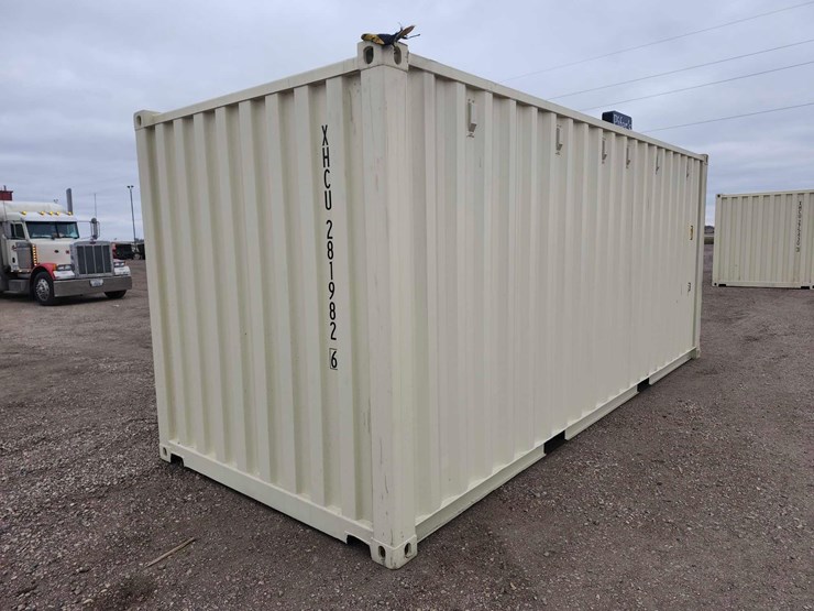 20-ft.-shipping-container-image-3