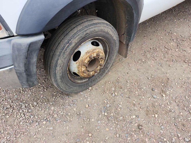 2001-ford-f550-image-53