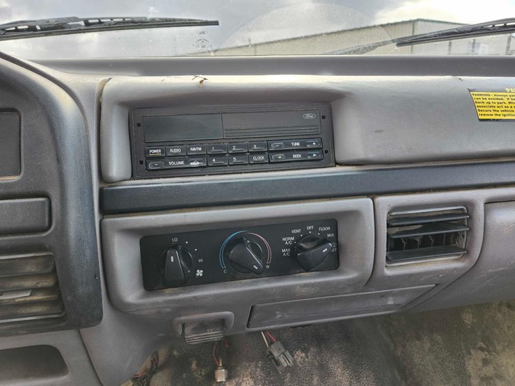 1997-ford-f350-image-25