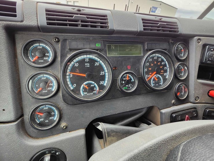 2017-freightliner-cascadia-image-42