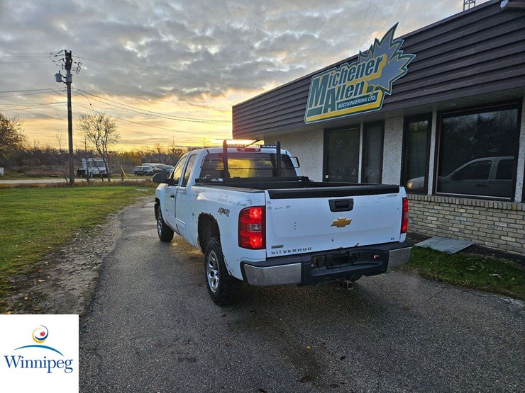 2012-chevrolet-silverado-1500-image-3