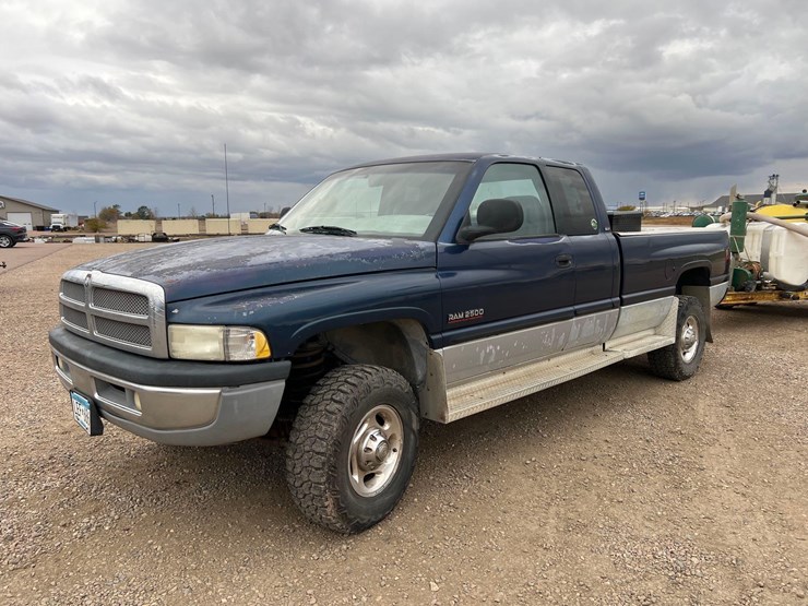 dodge-ram-2500-image-1