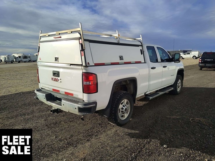 2018-gmc-sierra-2500hd-image-3