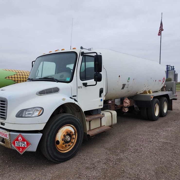 Freightliner Propane Truck