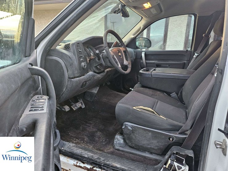 2012-chevrolet-silverado-1500-image-26