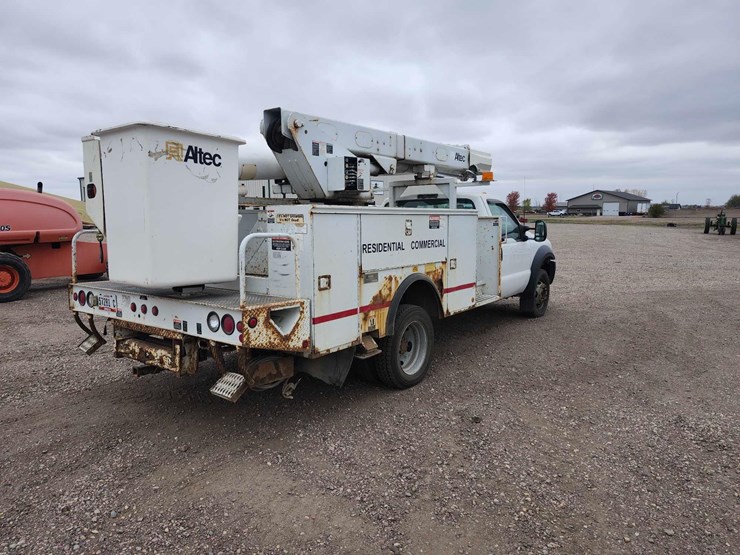 2001-ford-f550-image-3