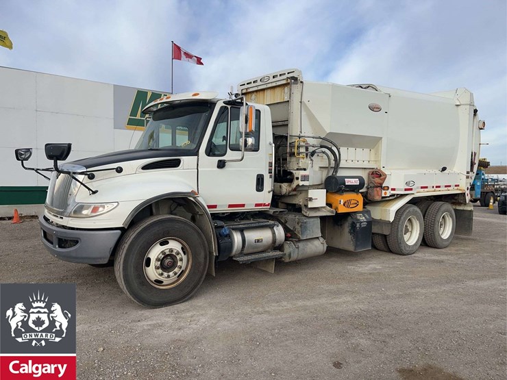 2016-international-workstar-7400-image-1