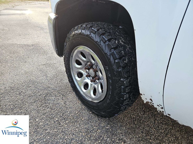 2012-chevrolet-silverado-1500-image-13