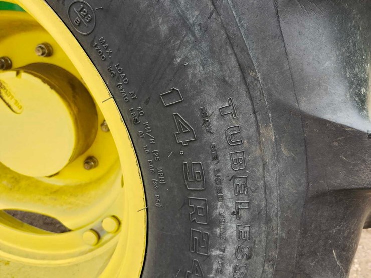 2005-john-deere-6420-image-26