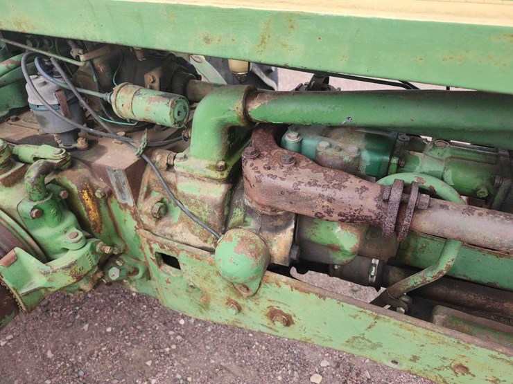 john-deere-520-image-15
