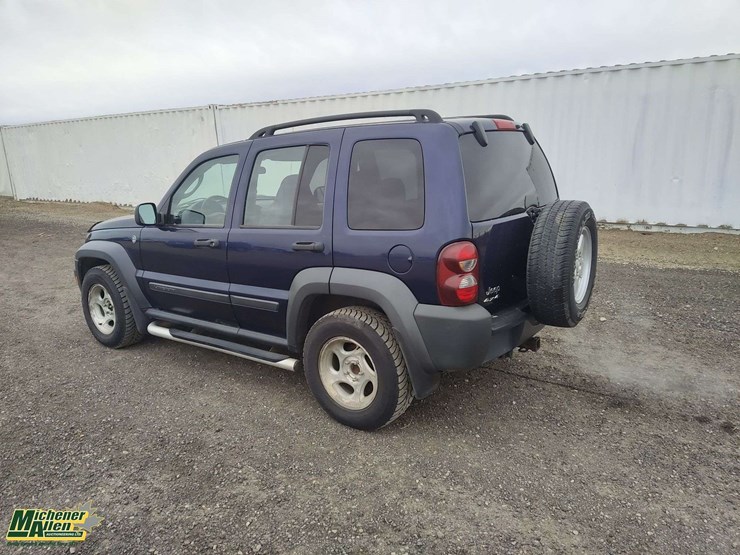 2007-jeep-liberty-image-2