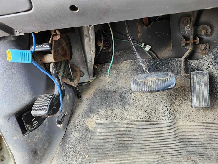 1997-ford-f350-image-22