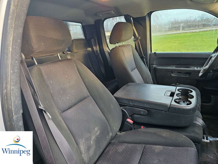 2012-chevrolet-silverado-1500-image-30