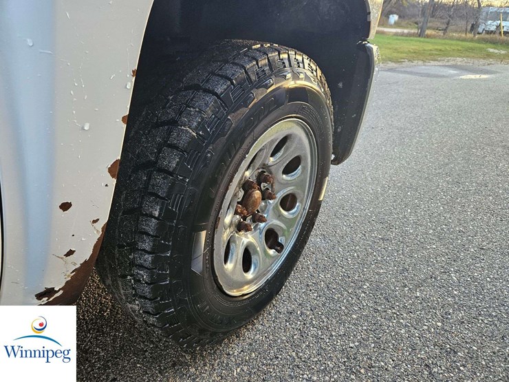 2012-chevrolet-silverado-1500-image-11