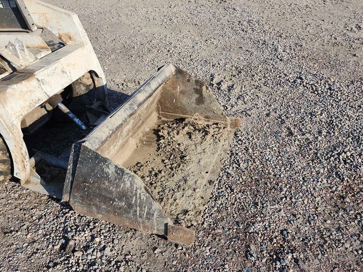 1976-melroe-bobcat-520-skid-steer-image-8