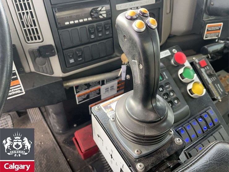 2016-international-workstar-7400-image-16