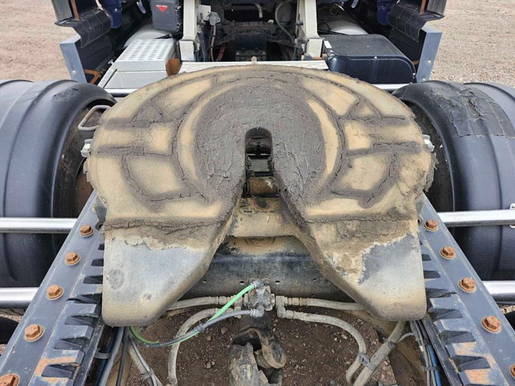 2017-freightliner-cascadia-image-22