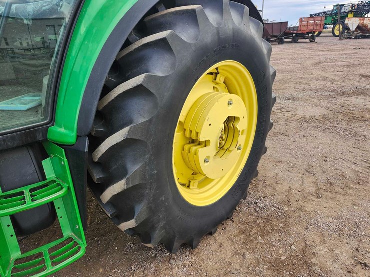 2005-john-deere-6420-image-32