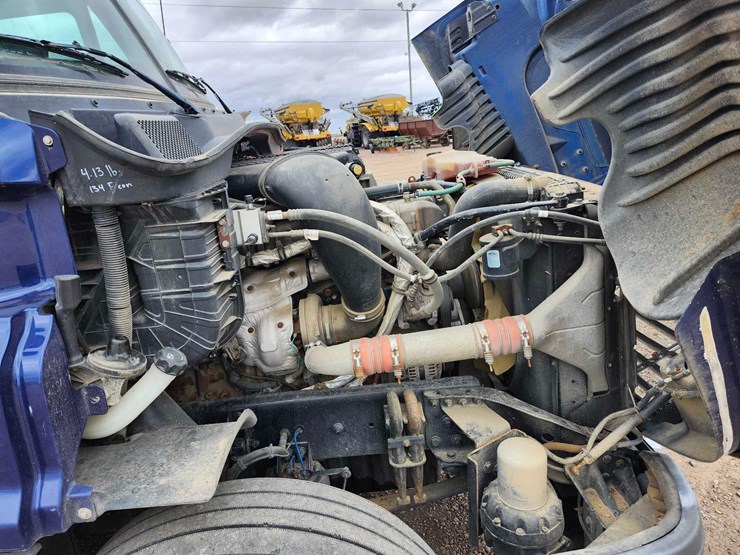 2017-freightliner-cascadia-image-32