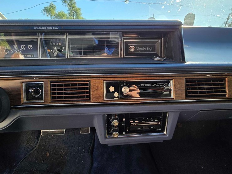 1985-oldsmobile-ninety-eight-regency-image-25