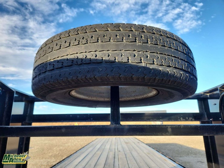 2013-custom-trailer-image-25