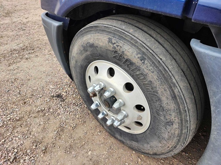 2017-freightliner-cascadia-image-11