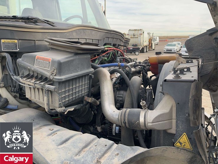 2016-international-workstar-7400-image-19