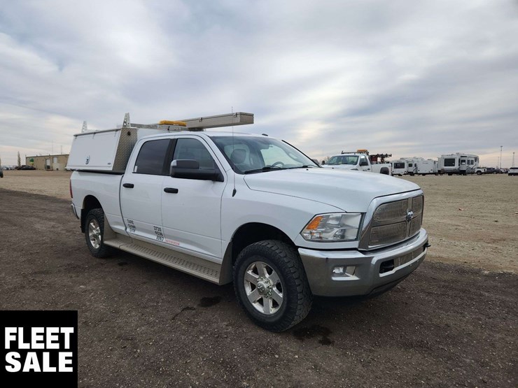 2014-ram-2500-slt-image-4
