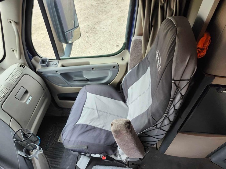 2017-freightliner-cascadia-image-50