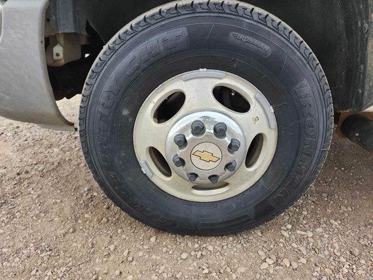 2005-gmc-sierra-3500-image-7