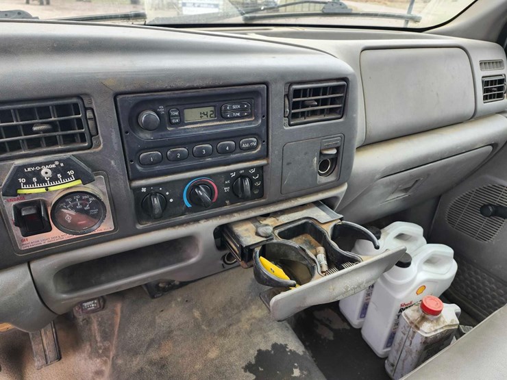 2001-ford-f550-image-47