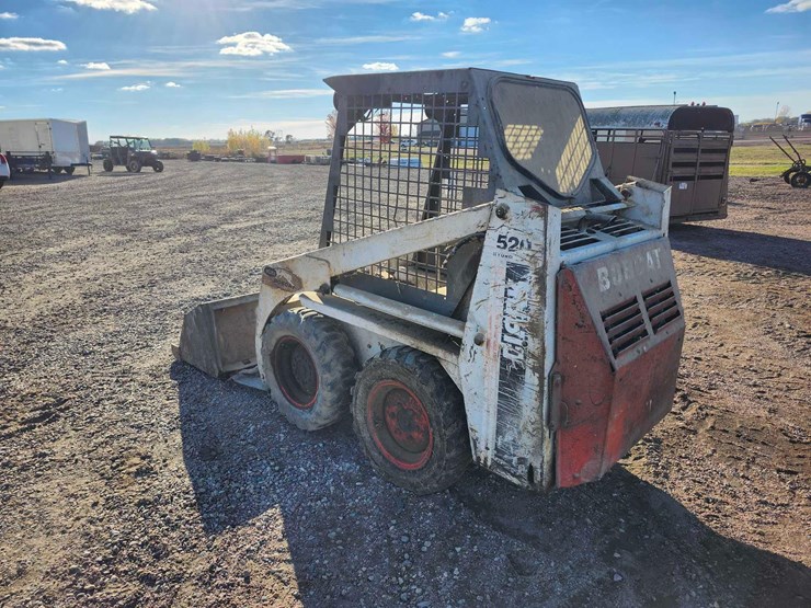 1976-melroe-bobcat-520-skid-steer-image-3