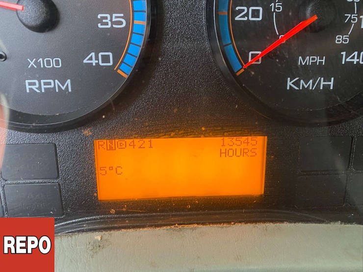 2016-international-durastar-4300-image-26