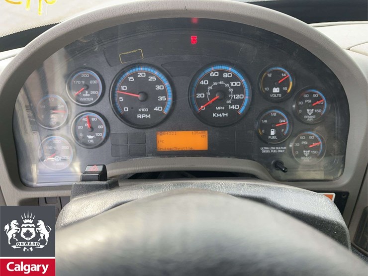 2016-international-workstar-7400-image-12