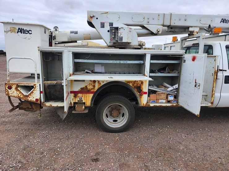 2001-ford-f550-image-33