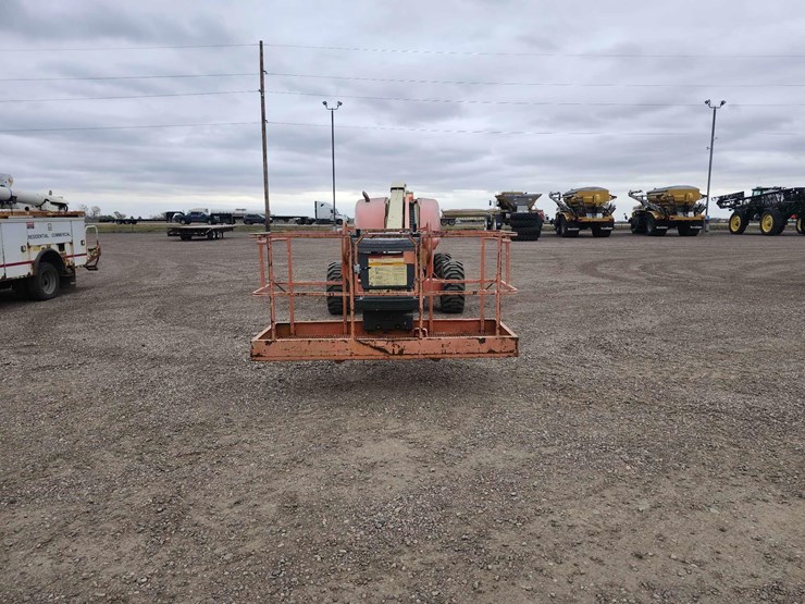 2000-jlg-600s-image-8