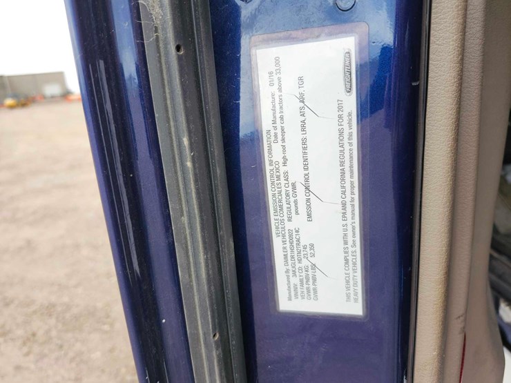 2017-freightliner-cascadia-image-52