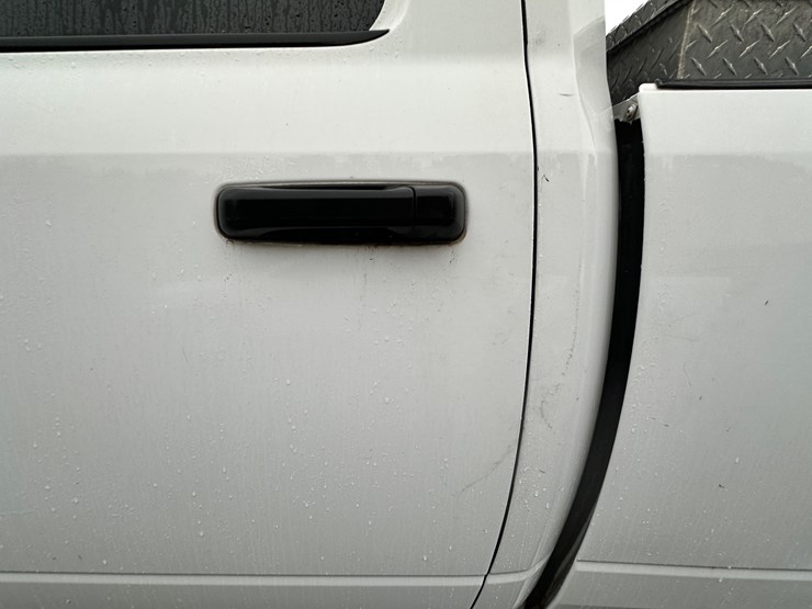 2015-dodge-ram-1500-image-40