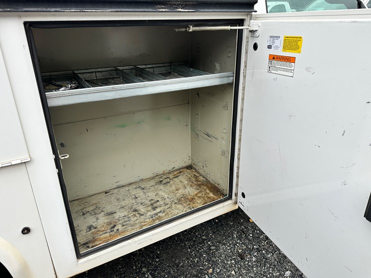 2015-ford-f350-xl-image-17